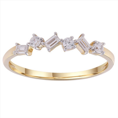 9ct Yellow Gold Scattered Diamond Ring.