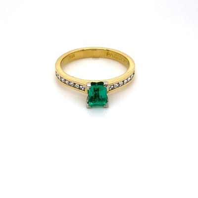 18ct Gold Natural Emerald & Diamond Ring.