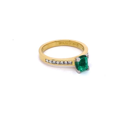18ct Gold Natural Emerald & Diamond Ring.