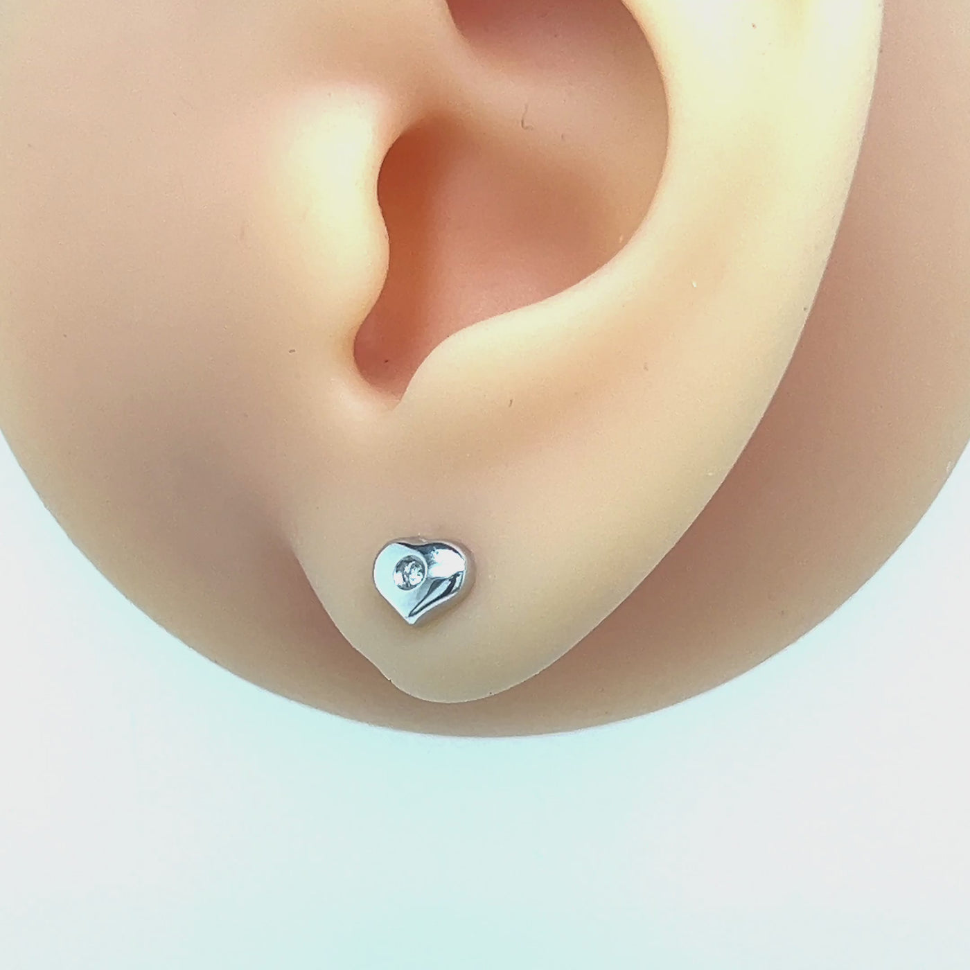 9ct Whilte Gold Diamond Heart Stud Earrings