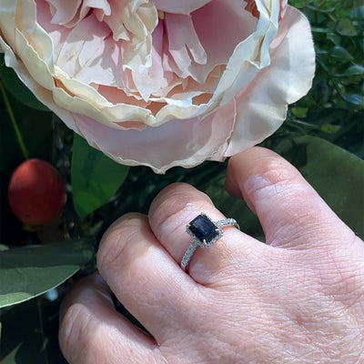 18ct White Gold Blue Sapphire & Diamond Halo Ring