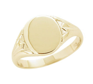 Gents 9ct Yellow Gold Oval Signet Ring.