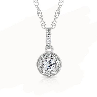 18ct Gold Round Diamond Halo Pendant - 0.25 Carats.