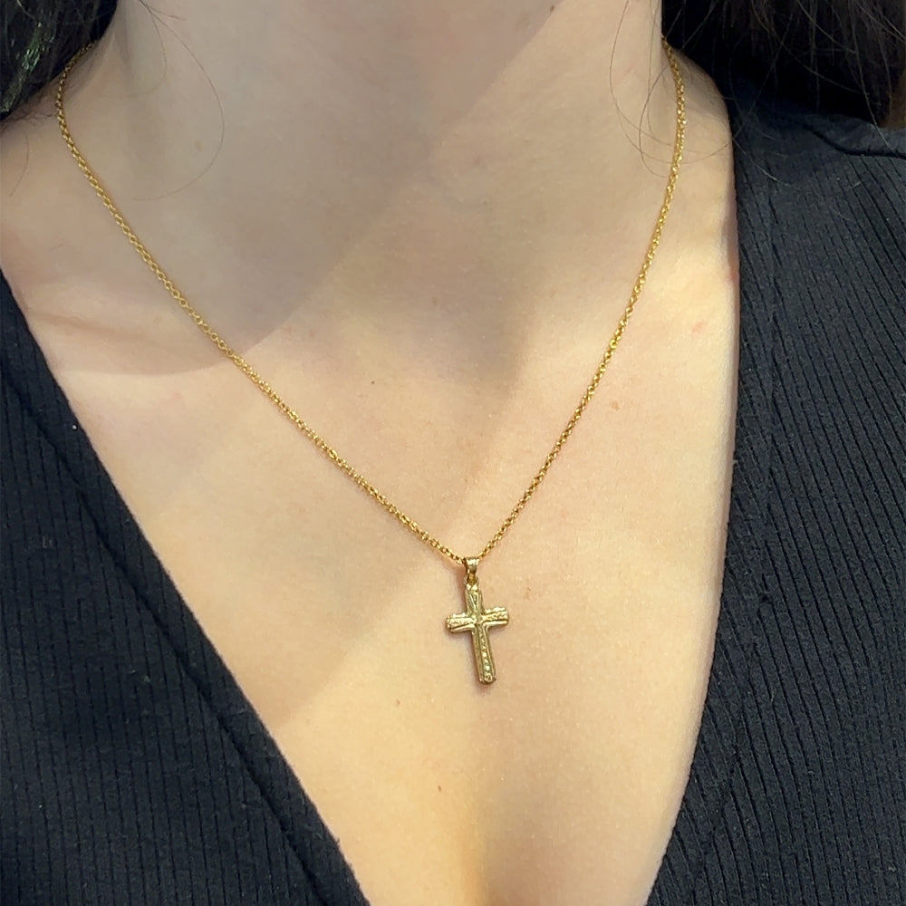 9ct Yellow Gold Diamond Cut Pattern Cross