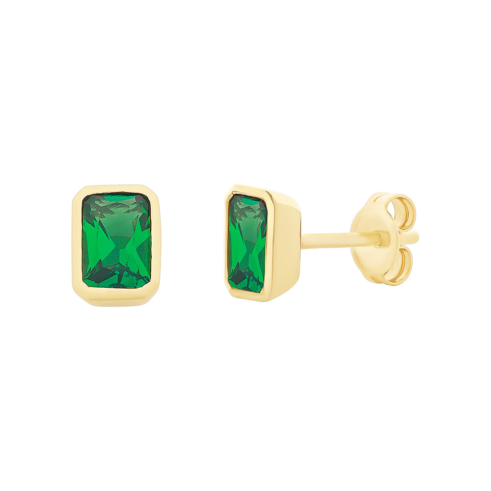 9ct Gold Created Emerald Stud Earrings.