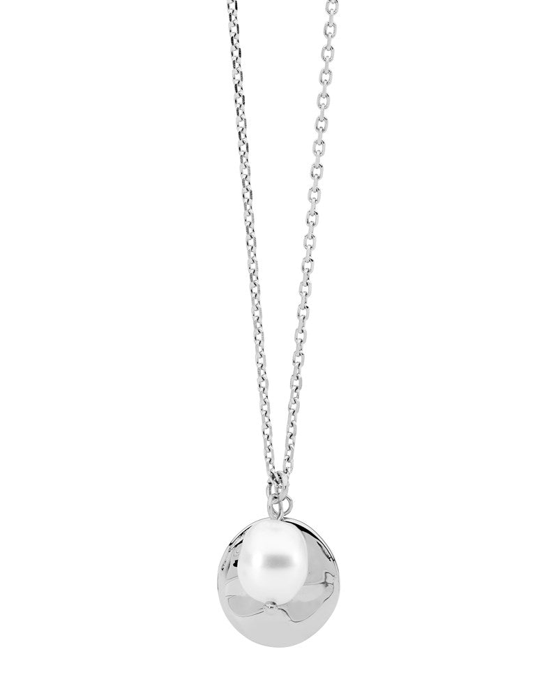 Freshwater Pearl Disc Necklace - Yellow Gold Plate.