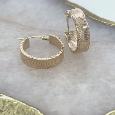 9ct Yellow Gold Diamond Cut Patterned Hoop Earrings.