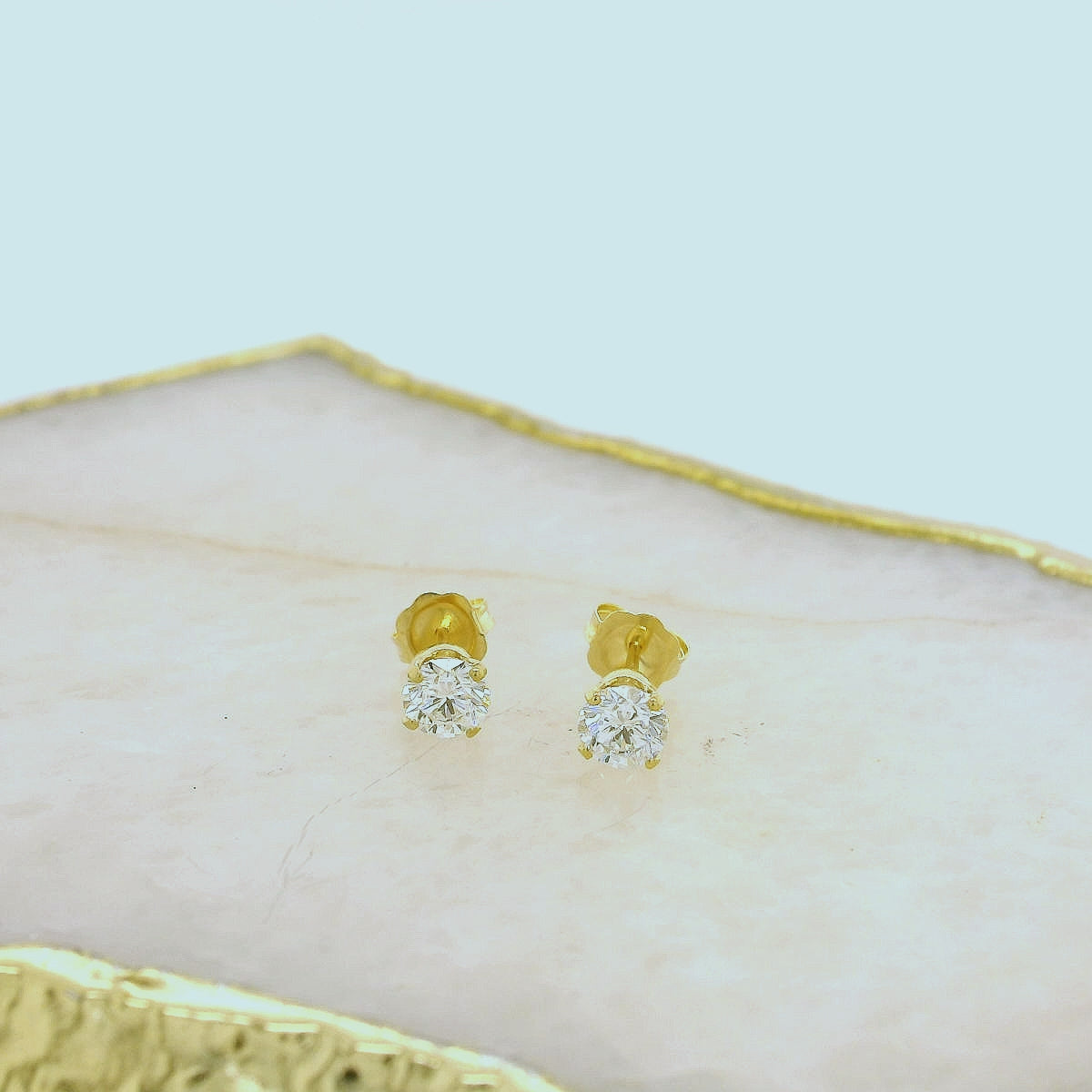 9ct Gold 0.50 Carat Lab Grown Diamond Stud Earrings.