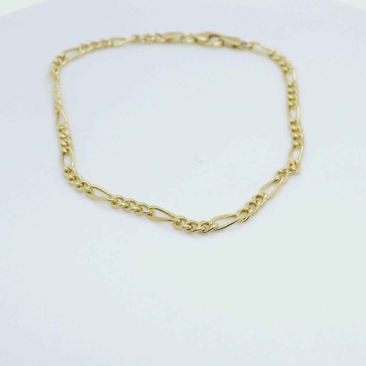 9ct Yellow Gold Silver Filled Figaro Bracelet.