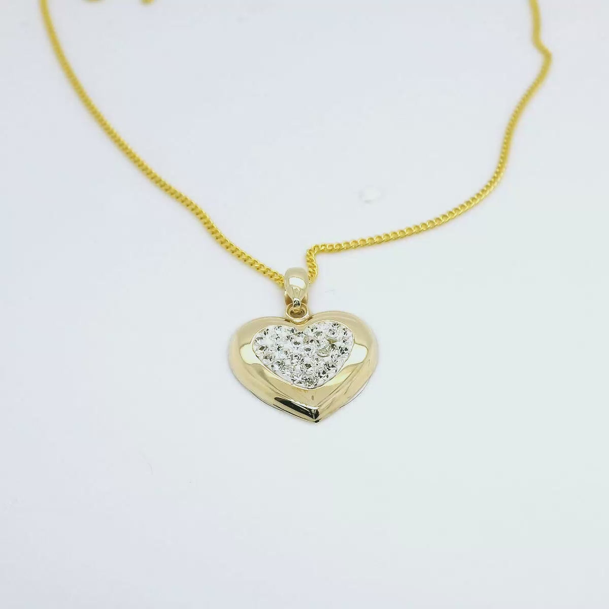 9ct Yellow Gold Crystal Heart Pendant – Sparkle with Love & Elegance.