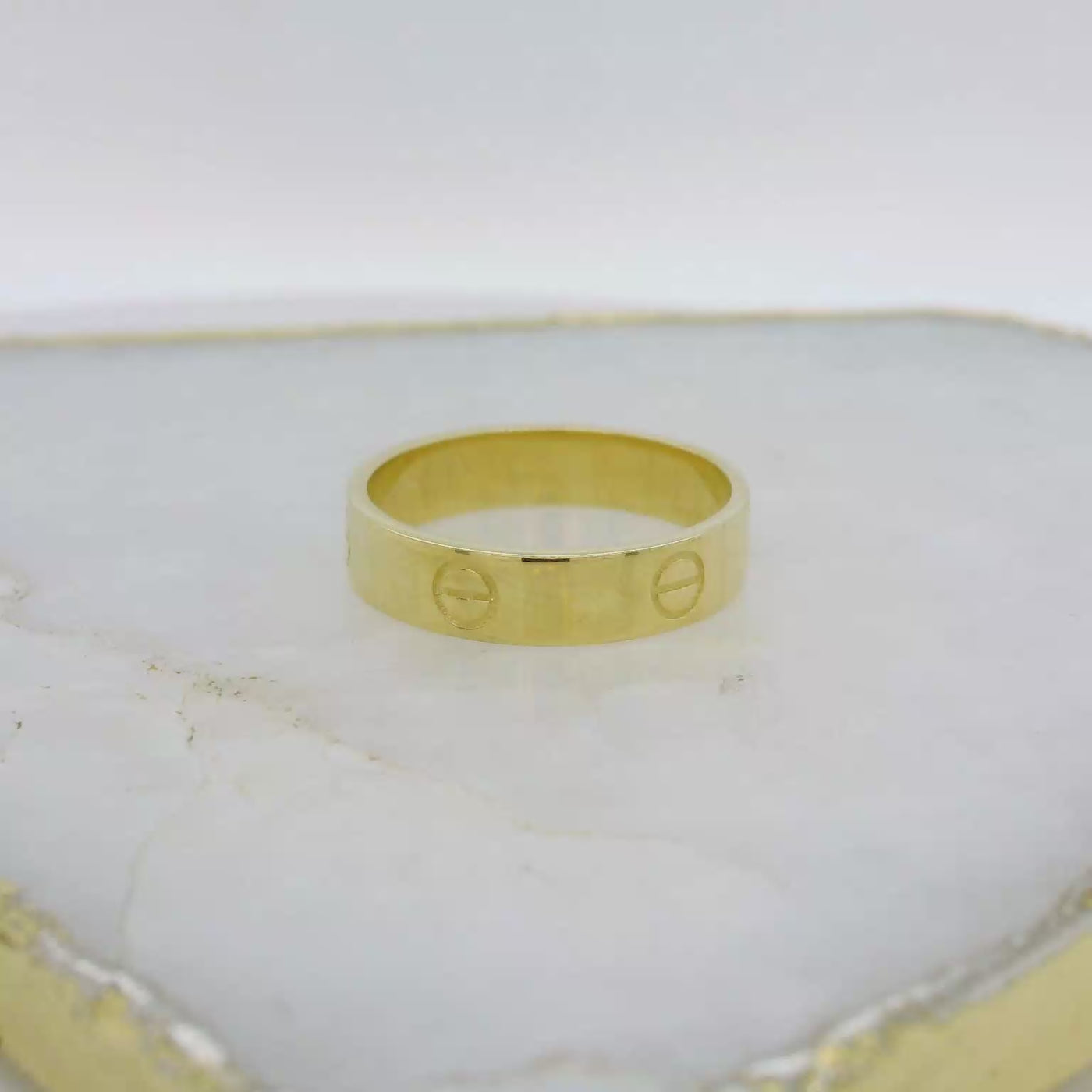9ct Yellow Gold Lock Ring – 4mm Band with Nail Head Detailing