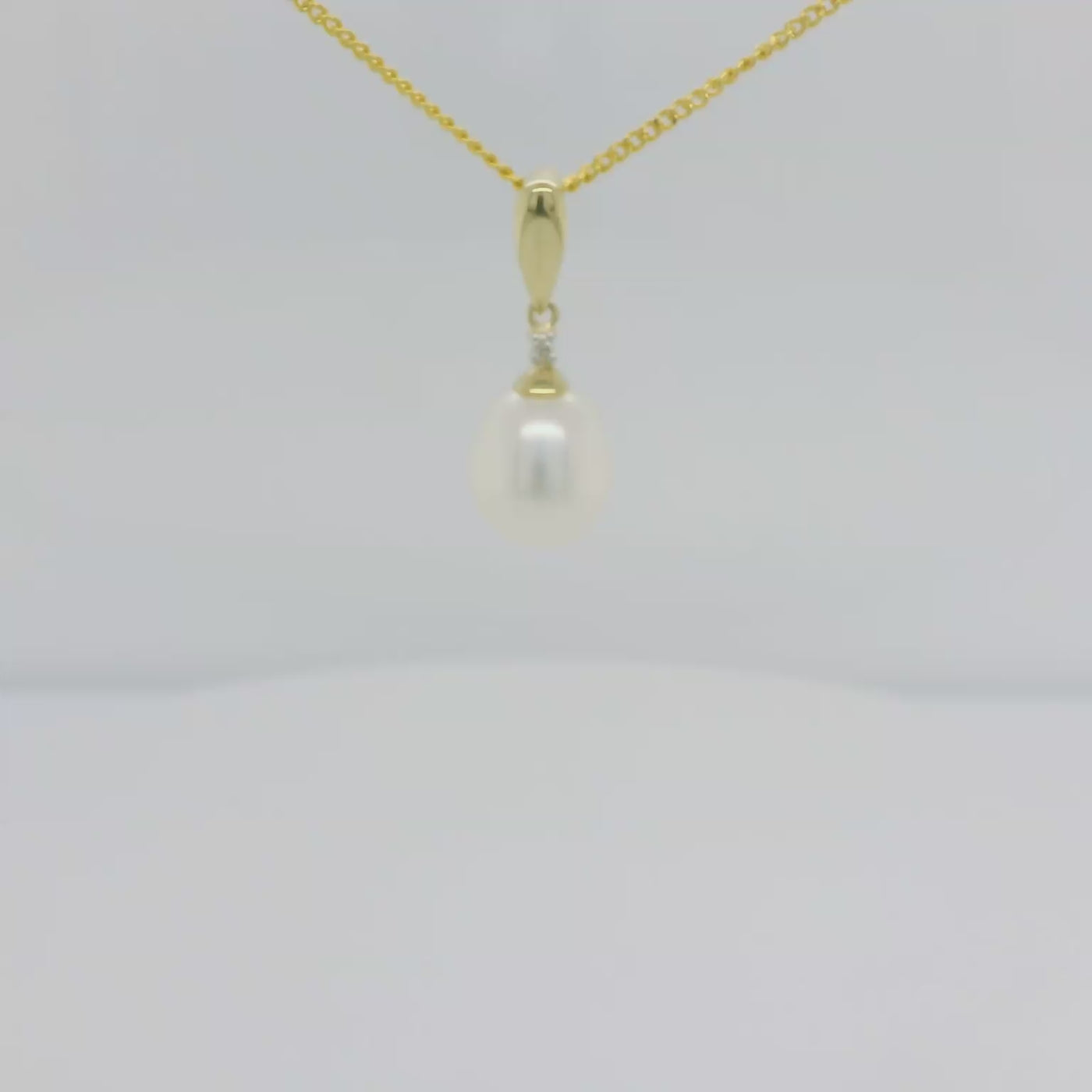 9ct Gold Freshwater Teardrop Pearl & Diamond Pendant