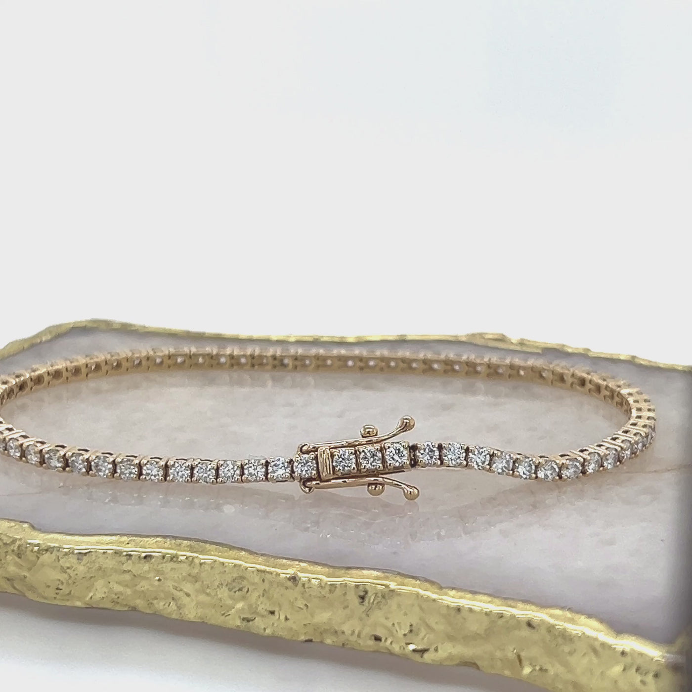 9ct Yellow Gold Natural Mined Diamond 3 Carat Tennis Bracelet.