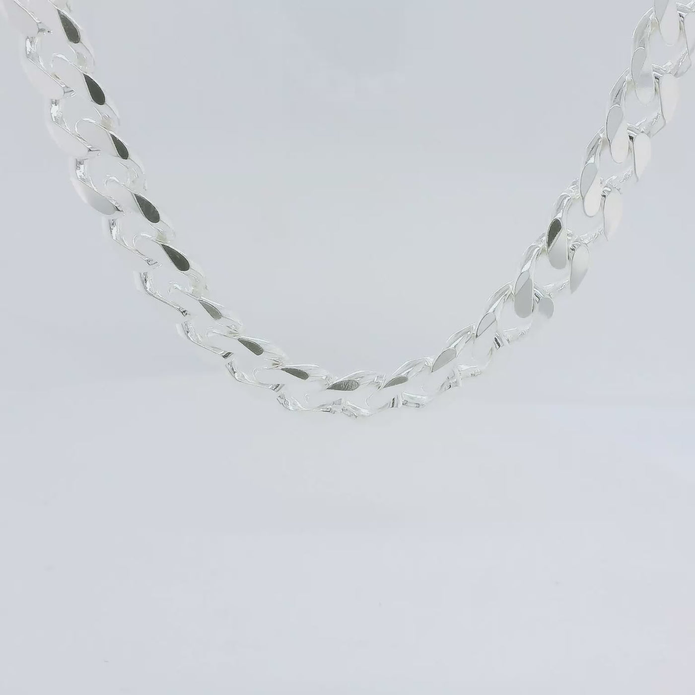 Sterling Silver Mens Heavy Curb Link Chain - 55cm.